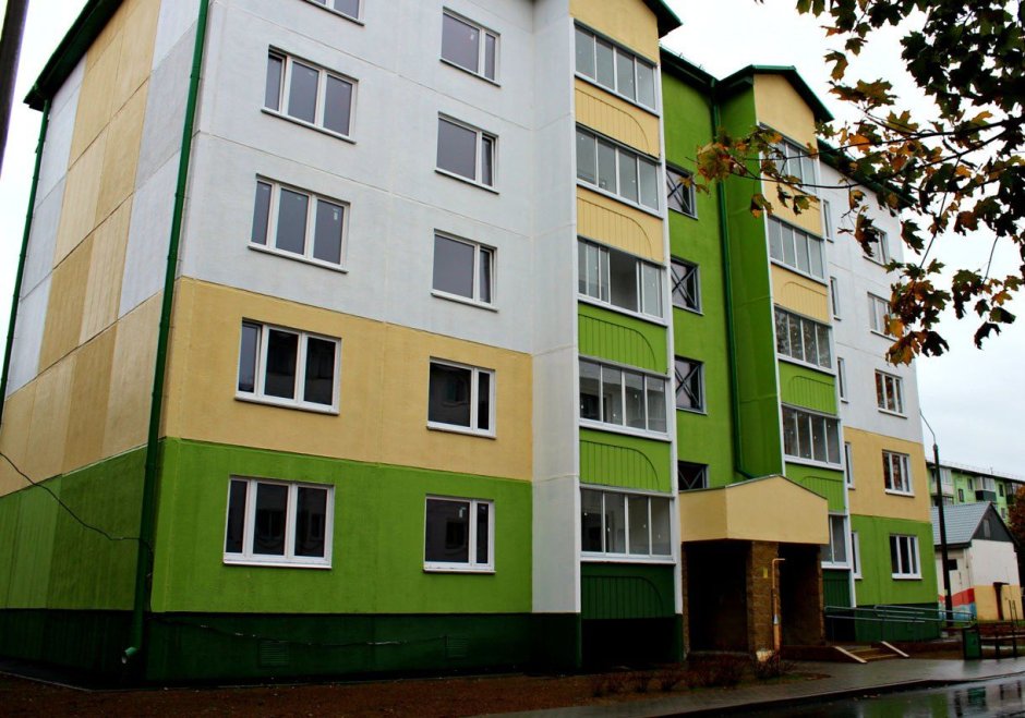Покраска фасада многоквартирного дома