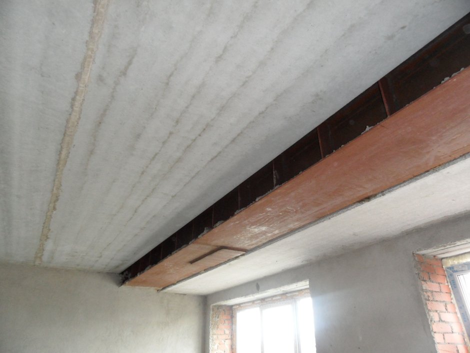 Балка потолочная бетонная