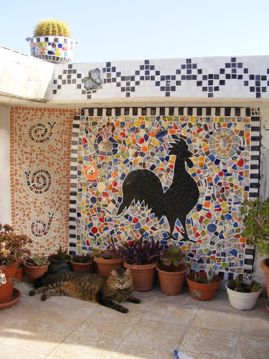 Мозаика на фасаде дома
