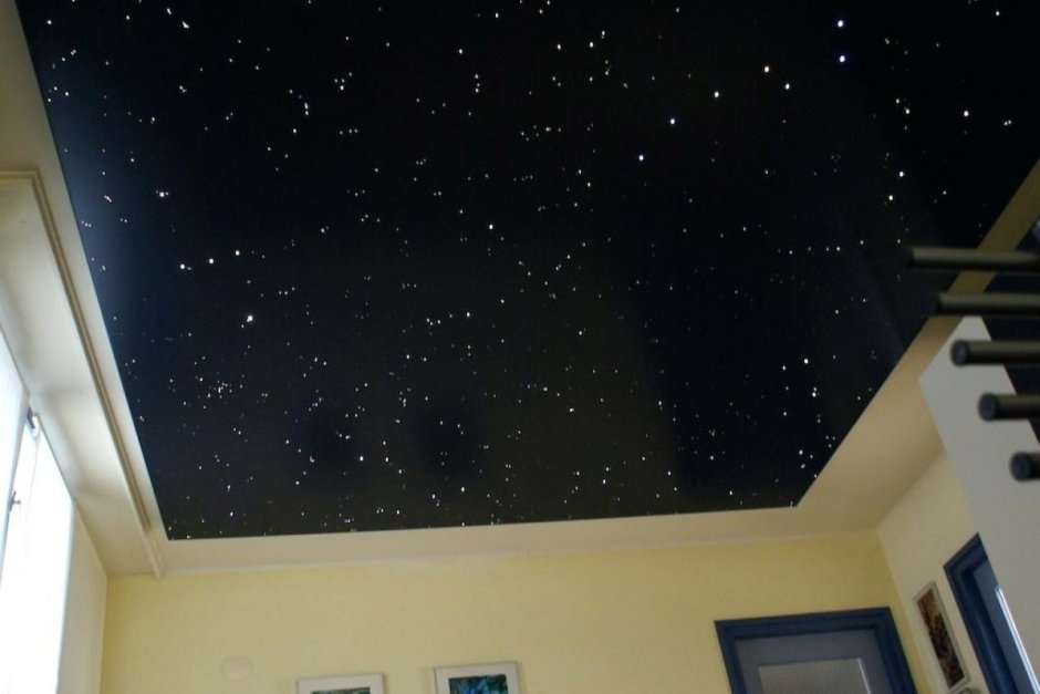 Потолок со звездами