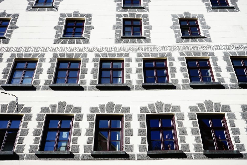 Текстура здания с окнами