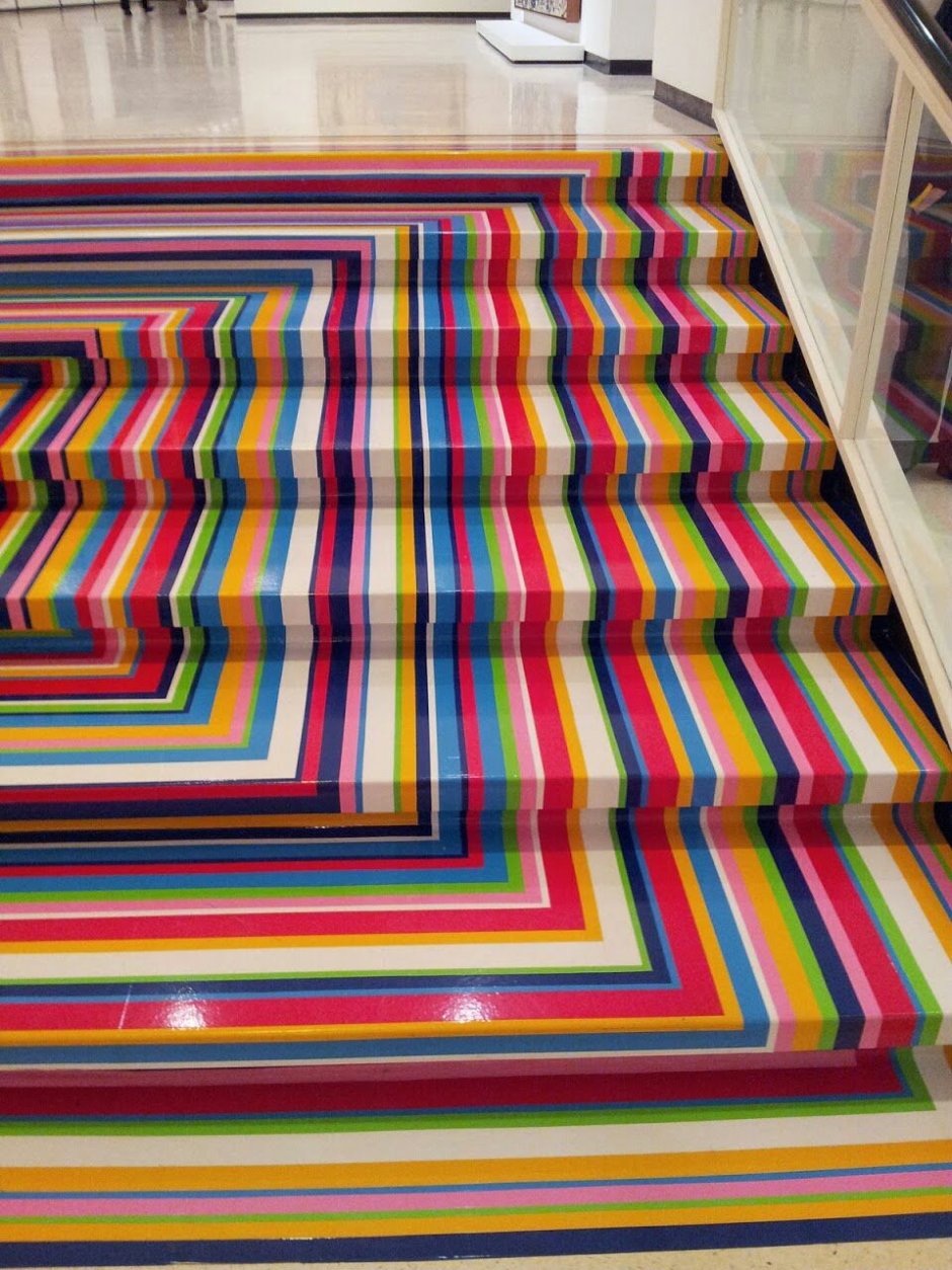 Оптическая иллюзия лестница