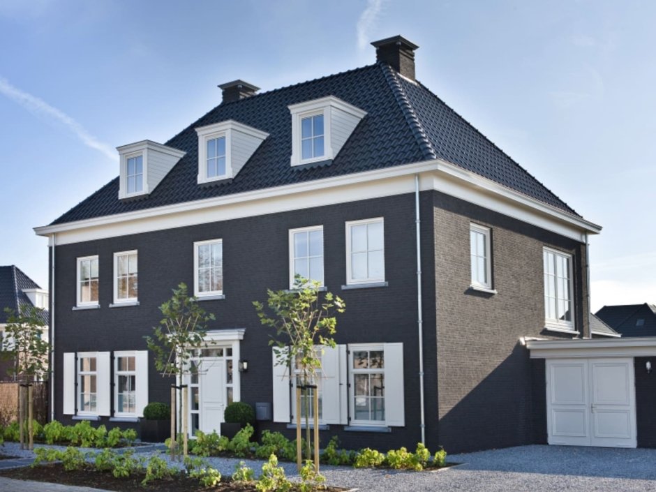 Фасад дома в голландском стиле