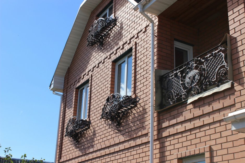 Красивые кованые балконы