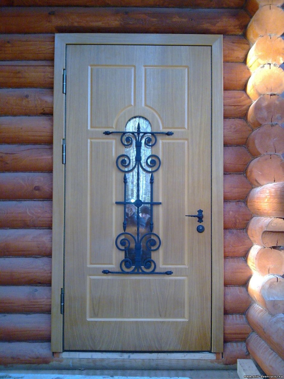 Входная дверь Лацио
