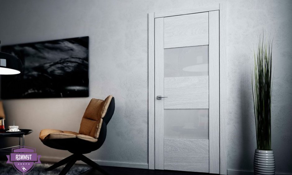 Серый коридор с белыми дверями