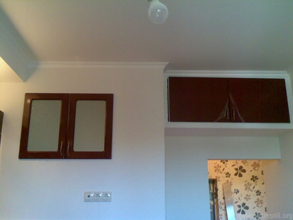 Две антресоли на потолке