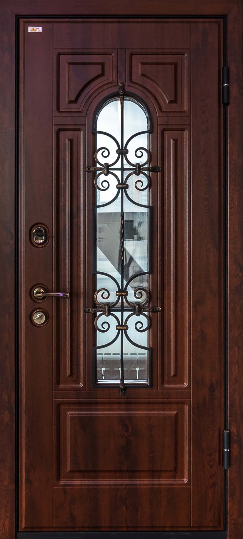Входные двери Торекс со стеклом