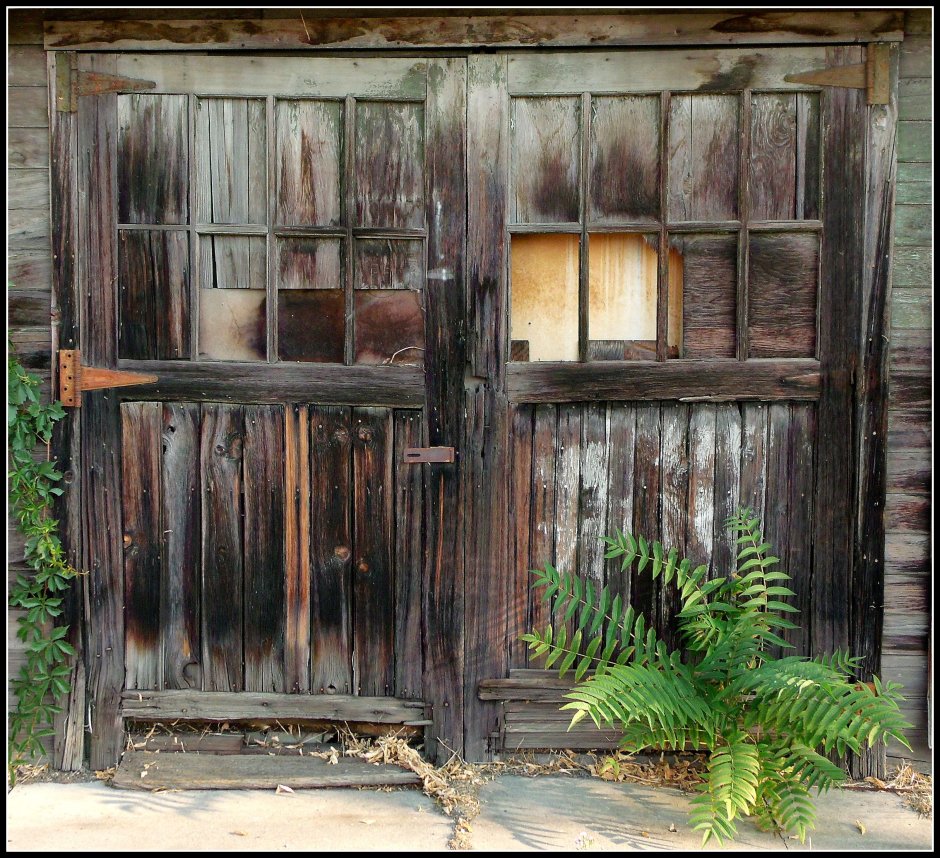 Старые дверцы