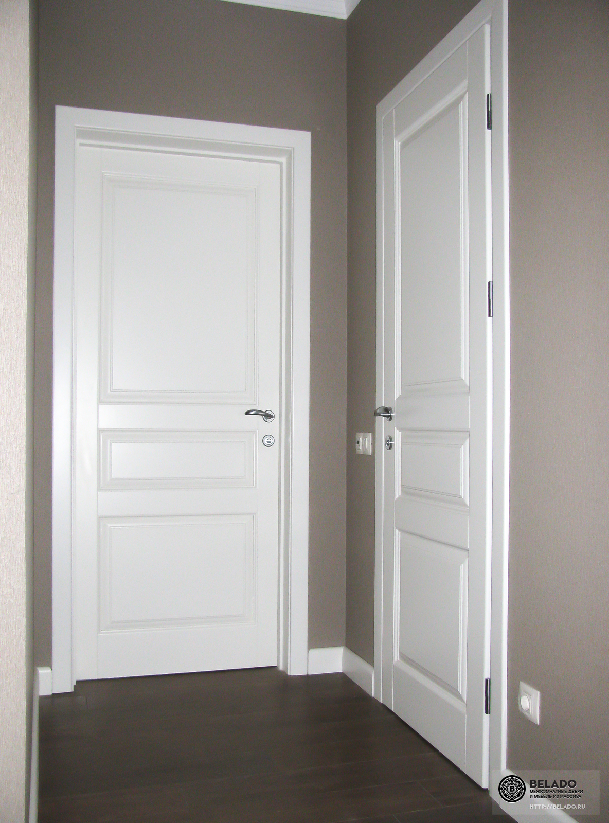 коричнево белые двери фото