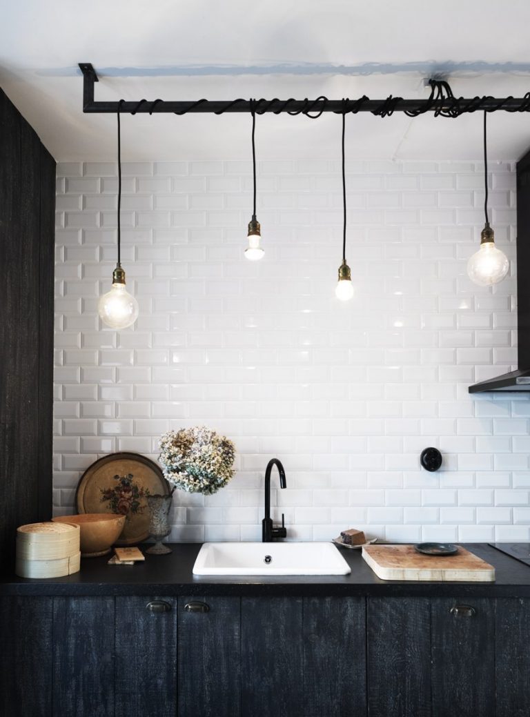 Светильники лофт в интерьере кухни