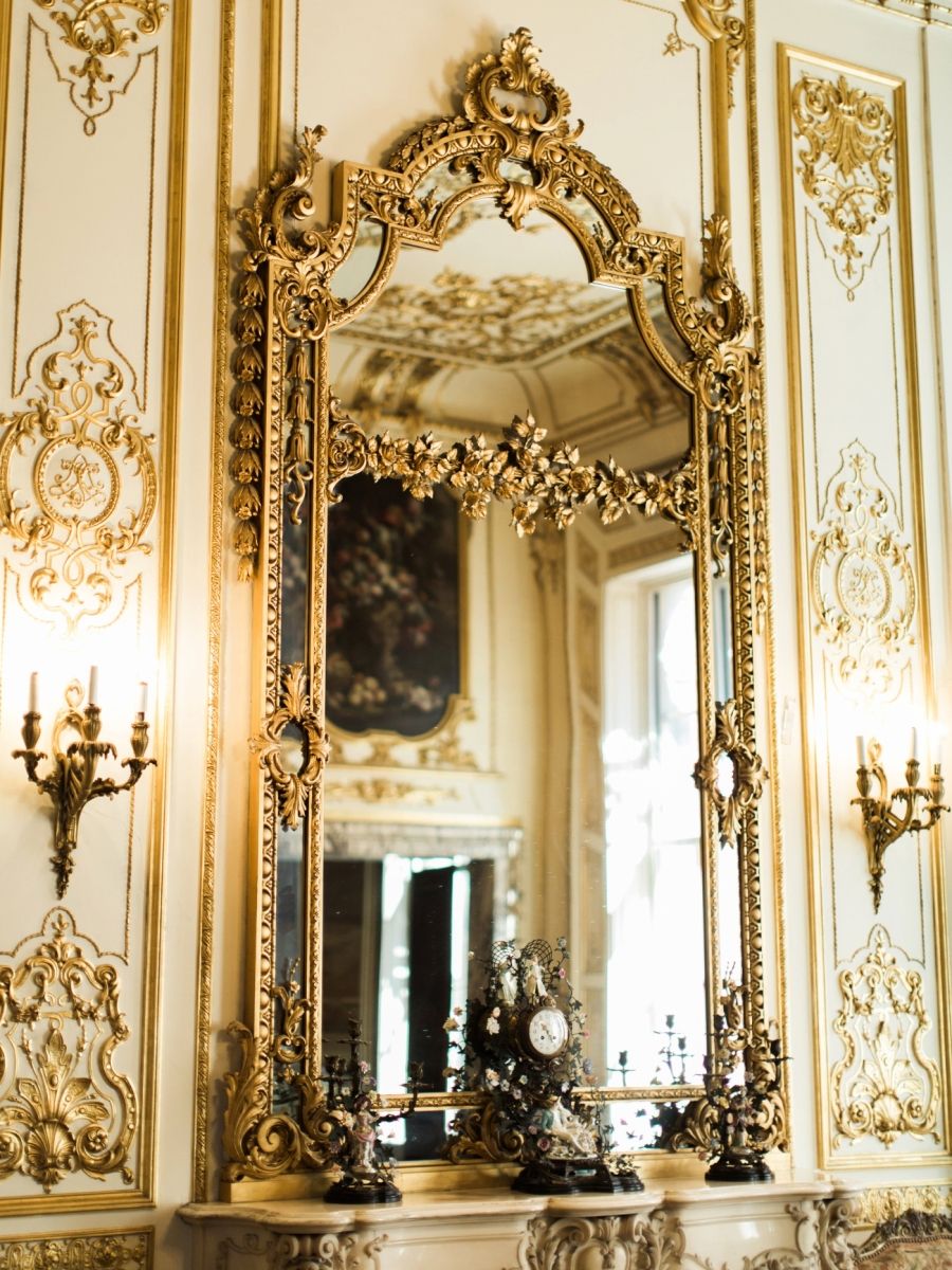 Зеркала интерьерные в стиле Барокко