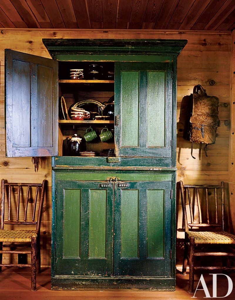 Старая деревянная кухня