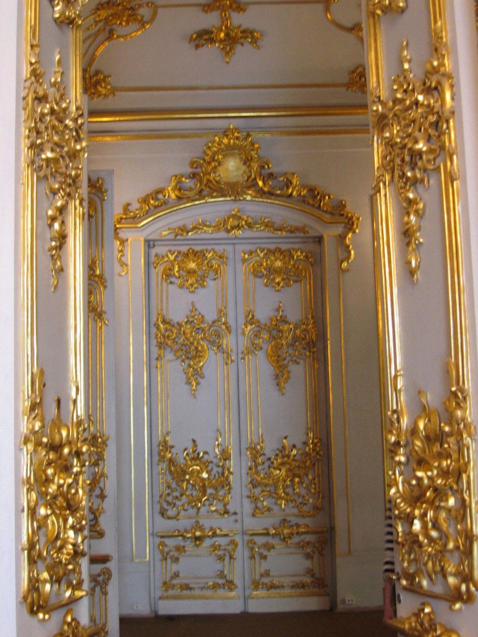 Дворцовые двери рококо