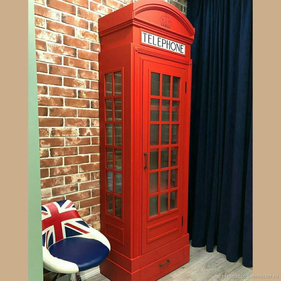 Новогодняя игрушка английская телефонная будка