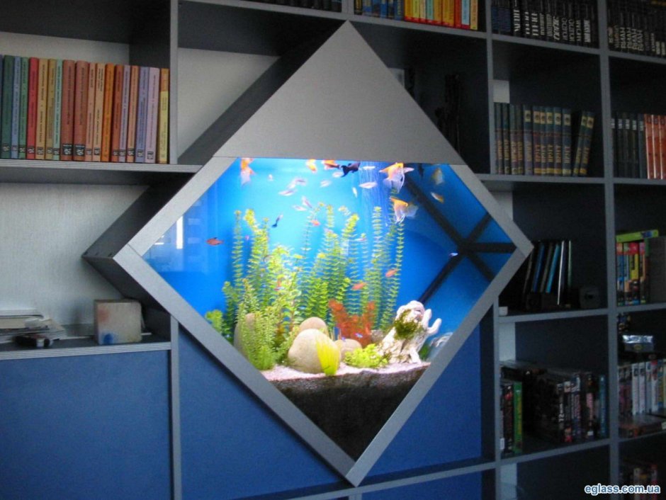 Встроенные аквариумы в мебель