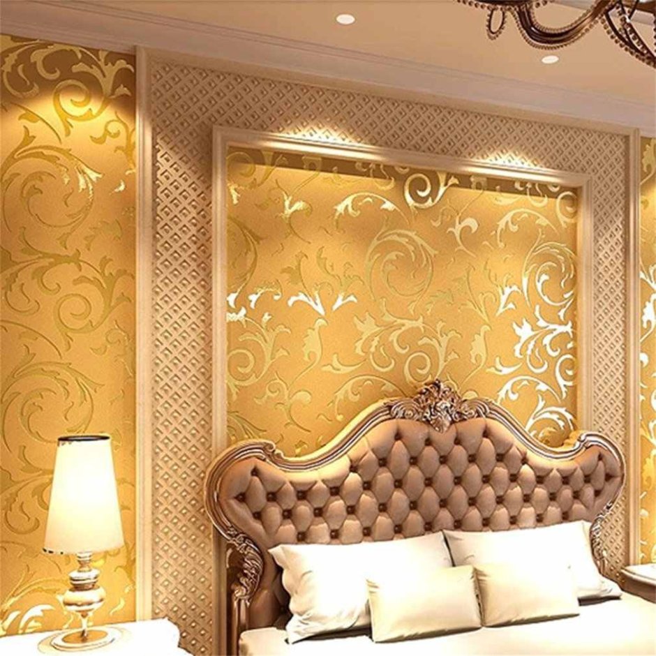 Золотые стены в интерьере спальни