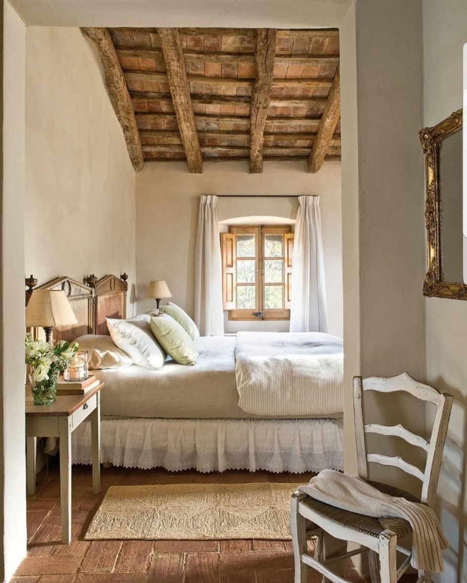 Спальня в древесном стиле