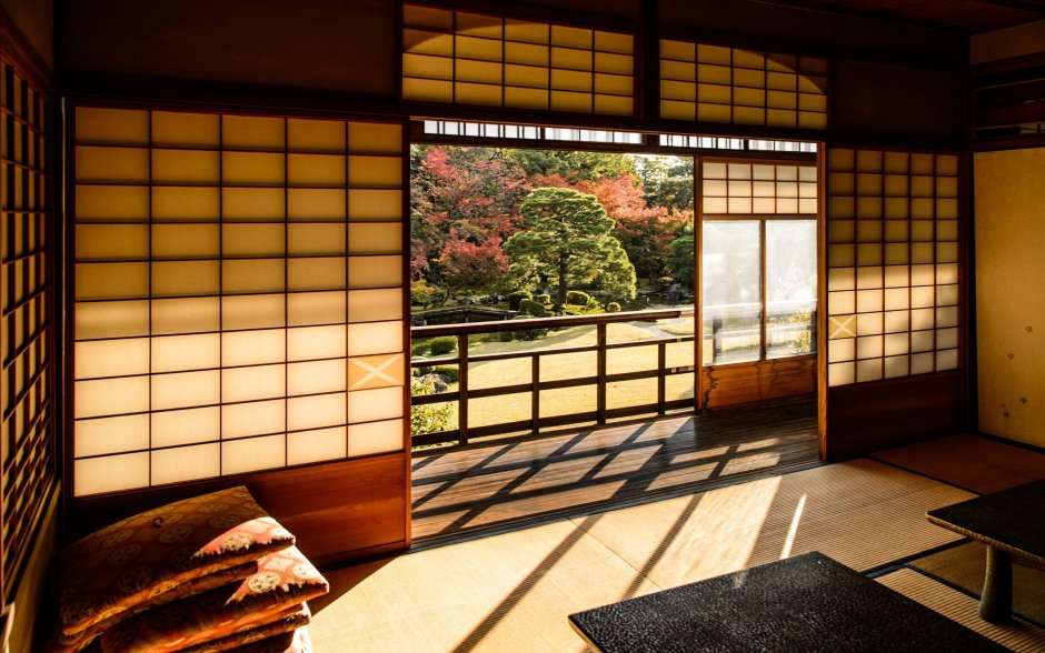 Раздвижные перегородки для балкона в японском стиле