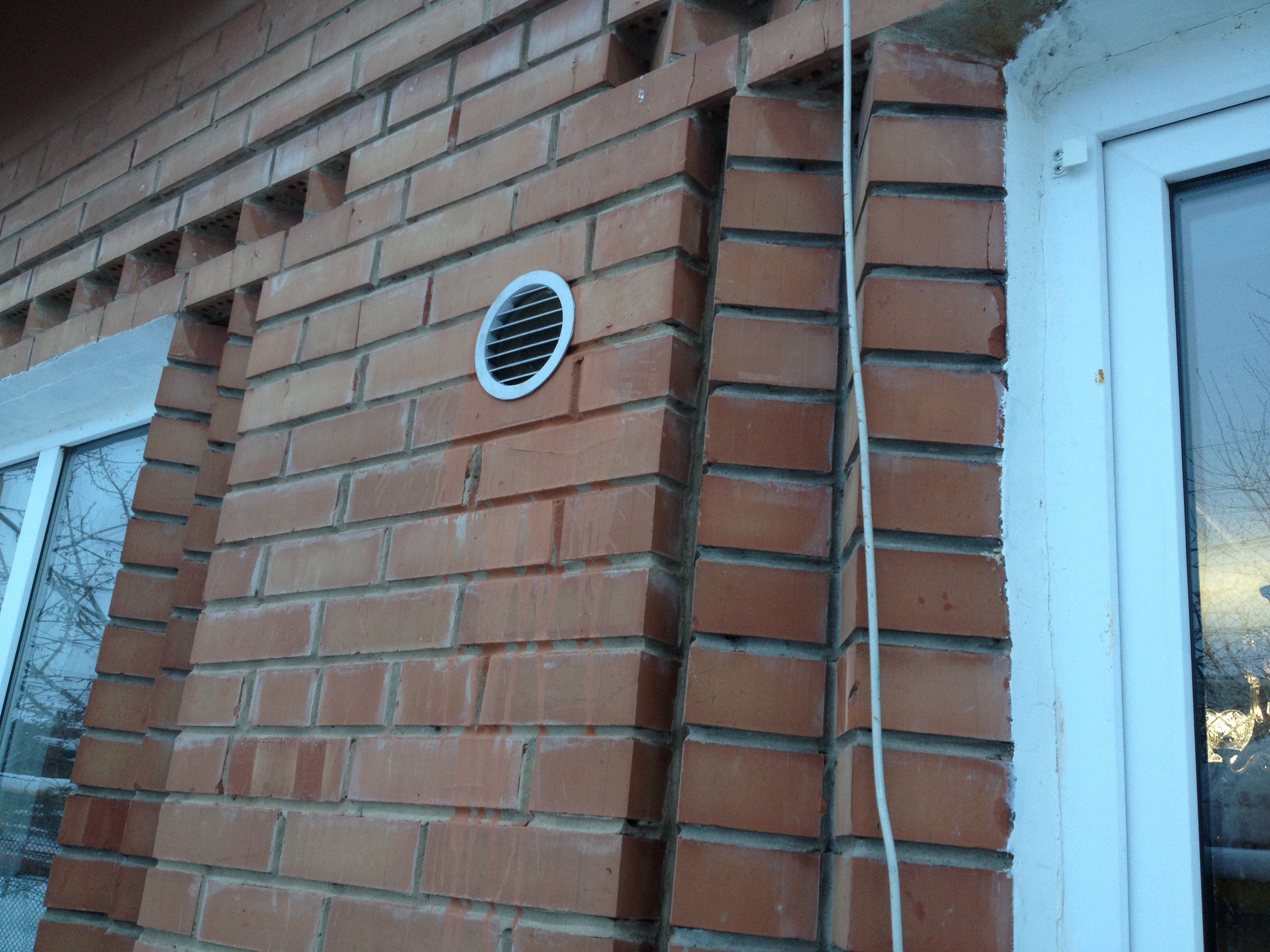Вентиляция в наружной стене частного дома (48 фото)