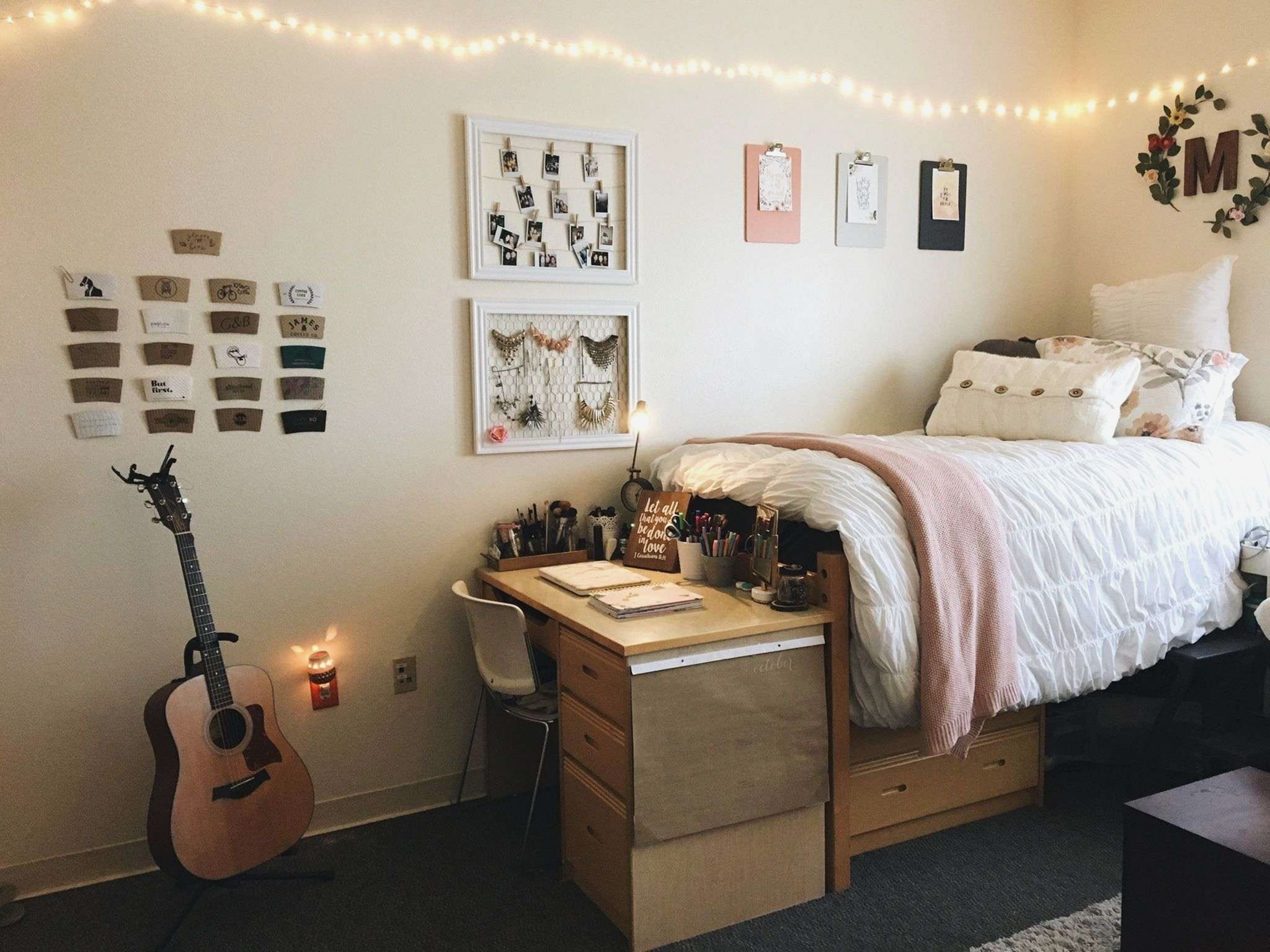 Интерьер очень маленькой комнаты: 20 идей для студенческих общежитий