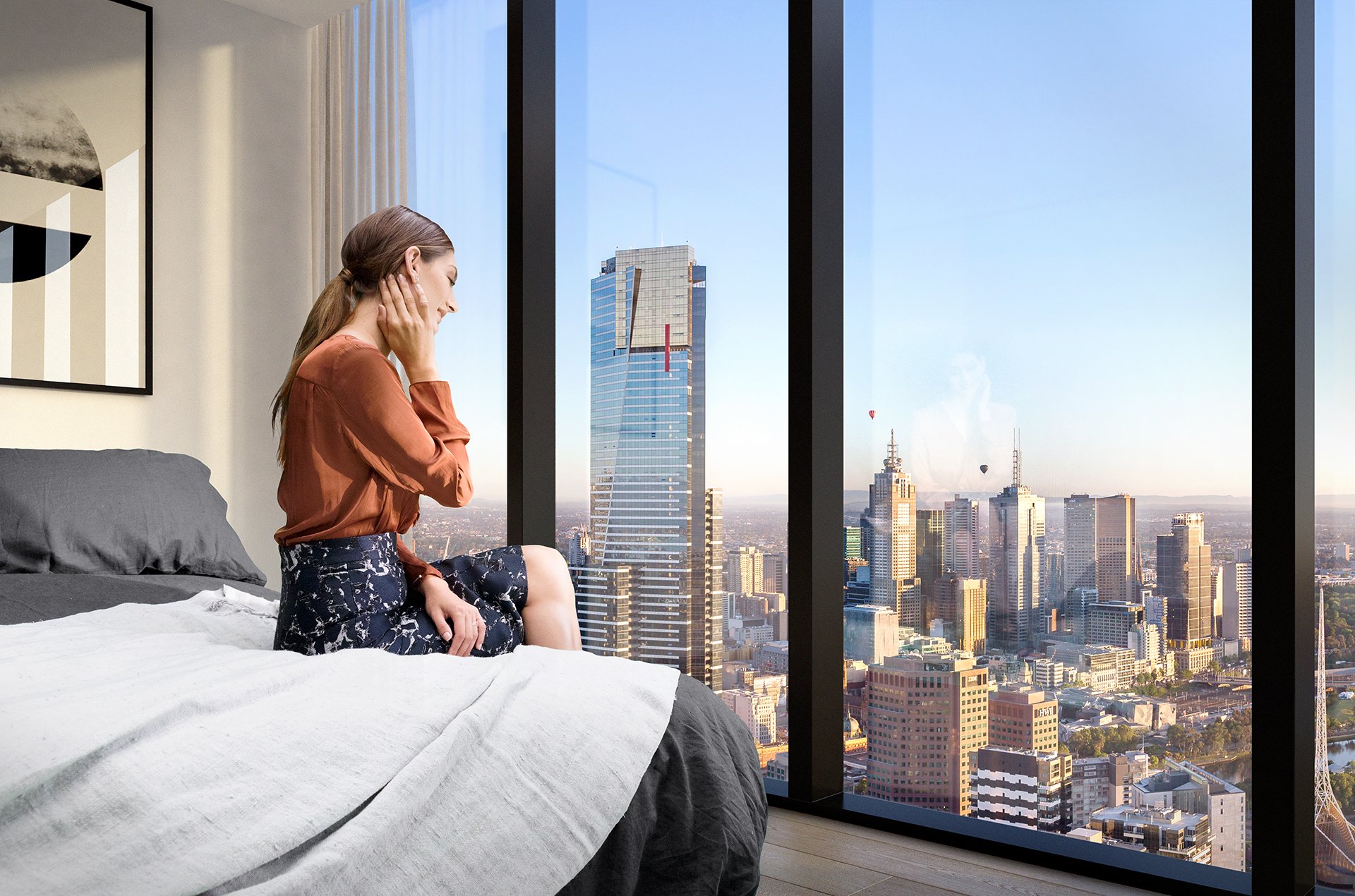 Видишь в домашних условиях. Человек у панорамного окна. Девушка в квартире с панорамными окнами. Панорамные окна в квартире и человек. Панорамные окна семья.
