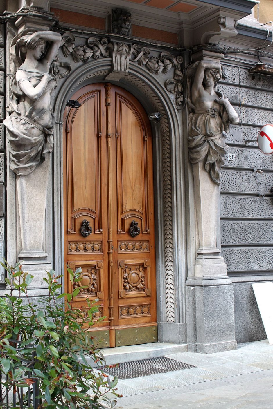 Входные двери в стиле Барокко