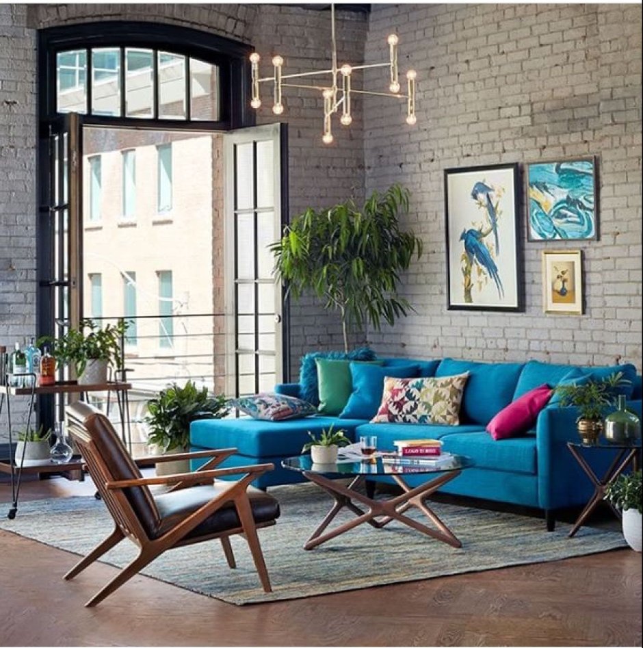 Синий диван в гостиную в стиле лофт