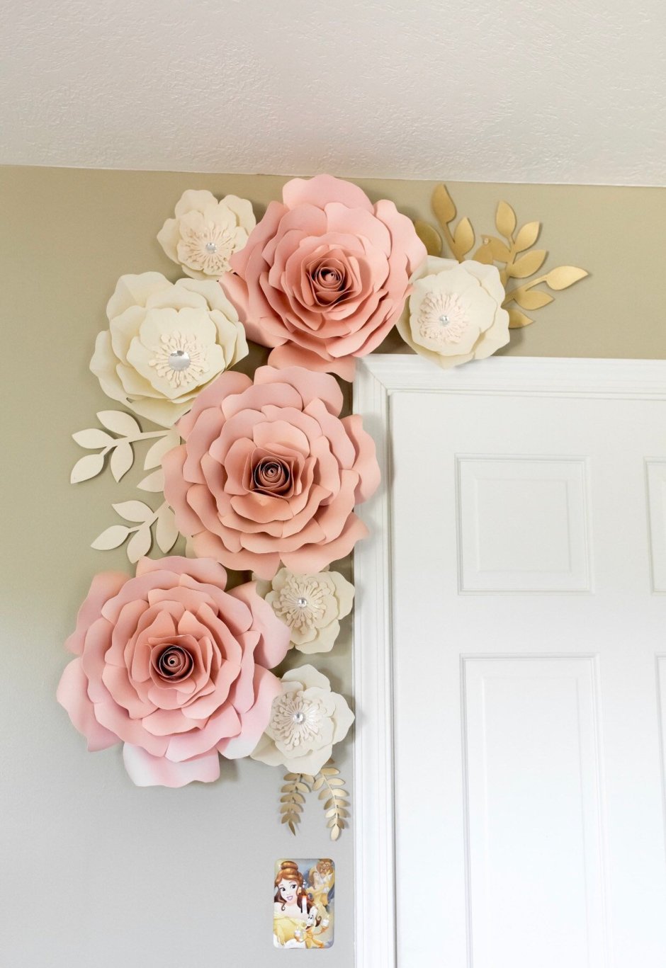 Декоративные цветы на стену