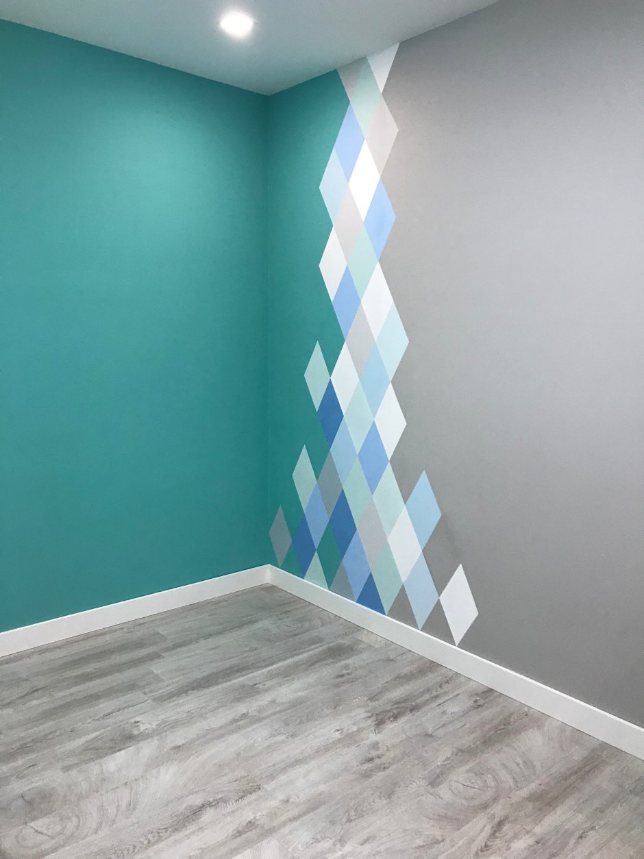 Цветная геометрия в покраске стен