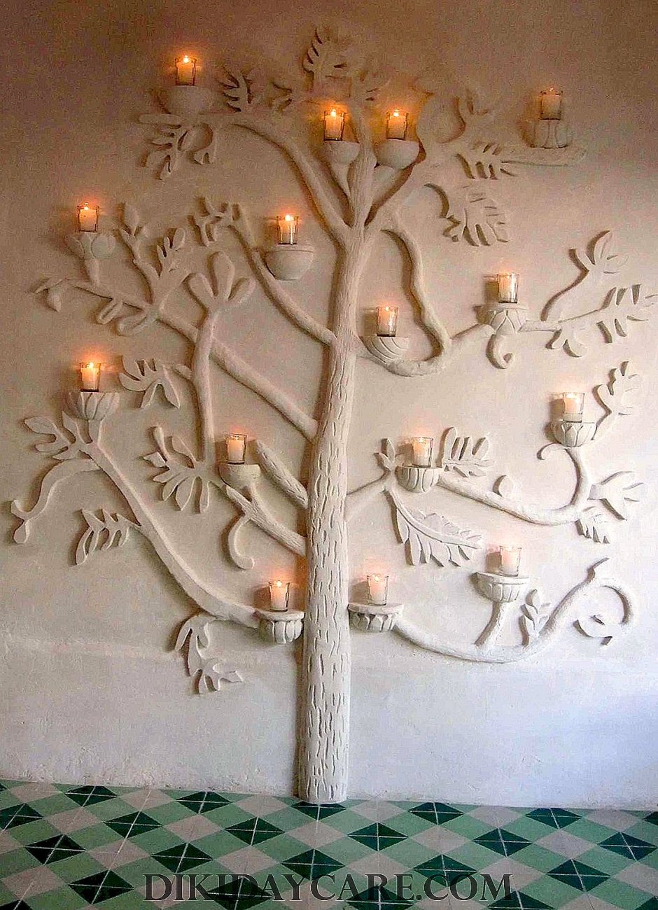 Лепнина дерево на стене