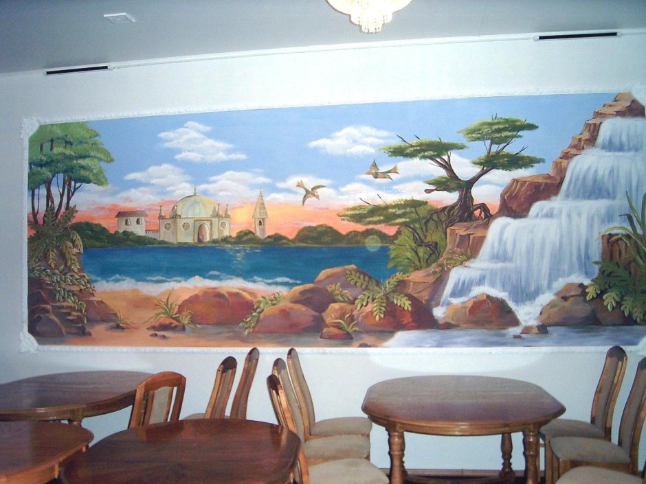 Декоративная роспись стен в столовой