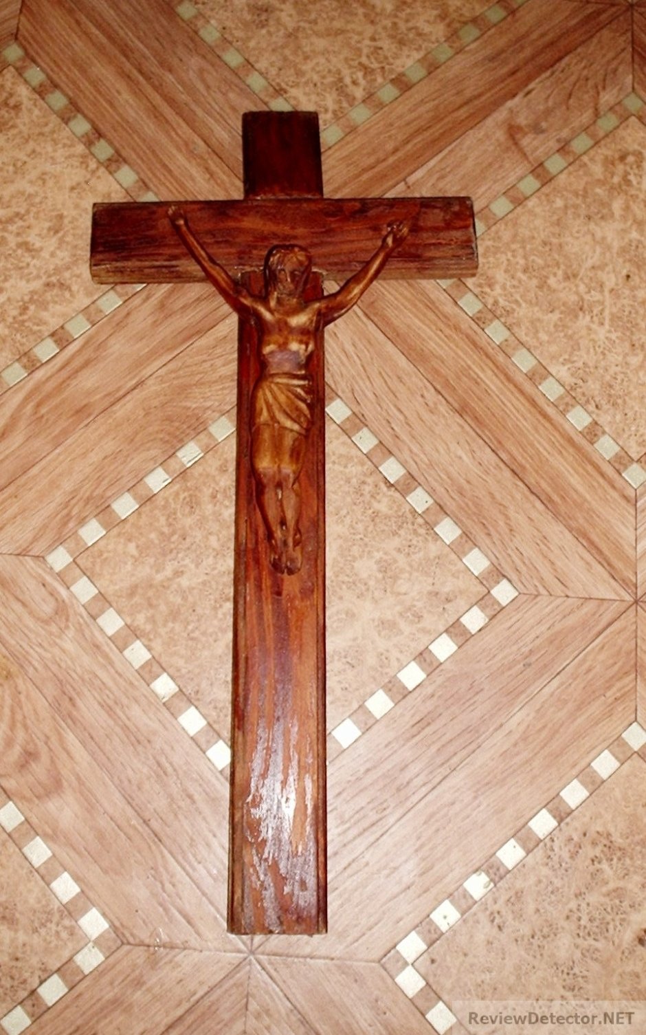 Крест на церкви