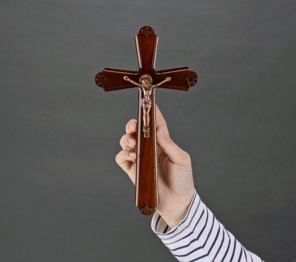 Лютеранский католический крест