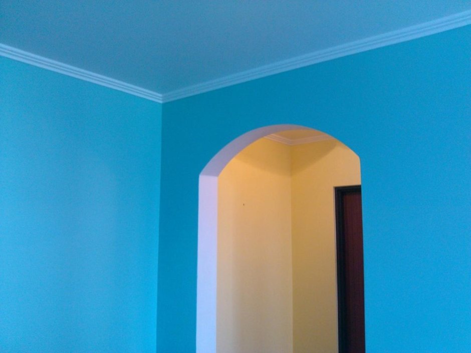 Покраска стен и потолков