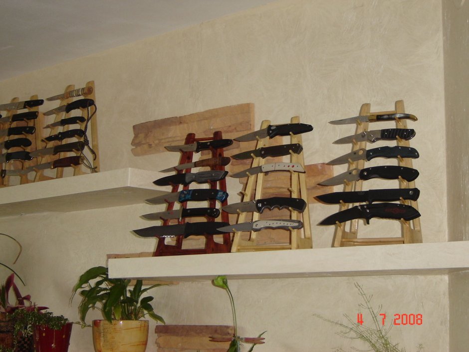 Подставка для ножей на стену