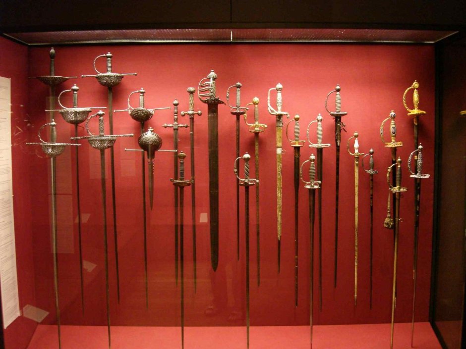 Палаш 16 века Тула музей оружия
