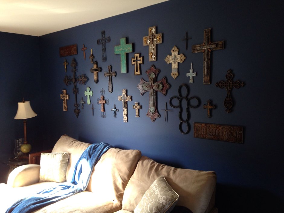 Крест на стене (45 фото)