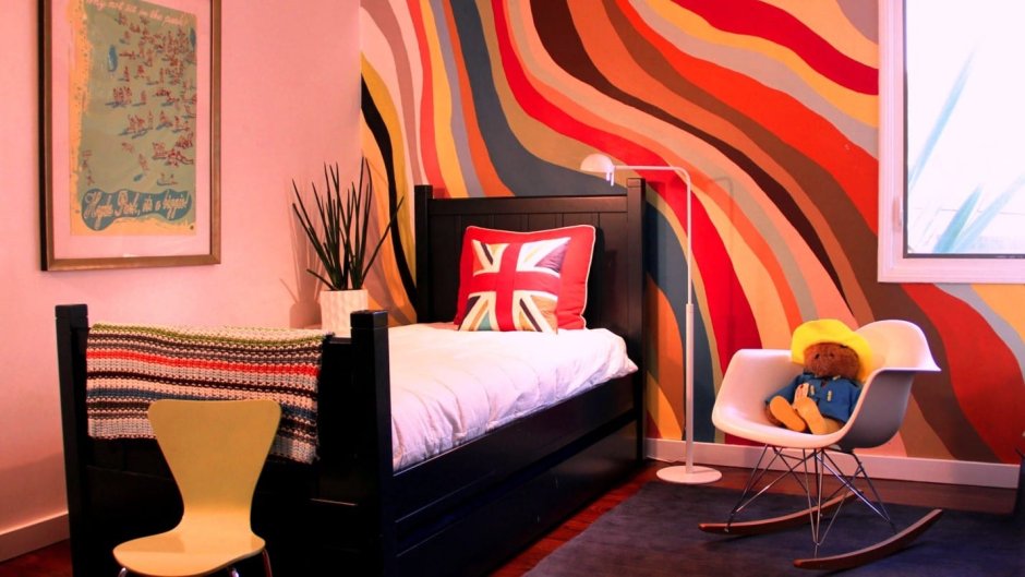 Покраска стен в гостиной в современном стиле валиком