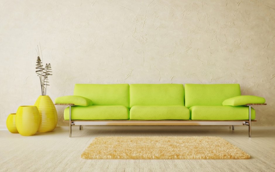 Яркий диван в интерьере гостиной
