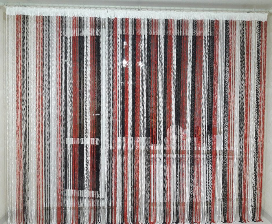 Нитяные шторы с бусинами