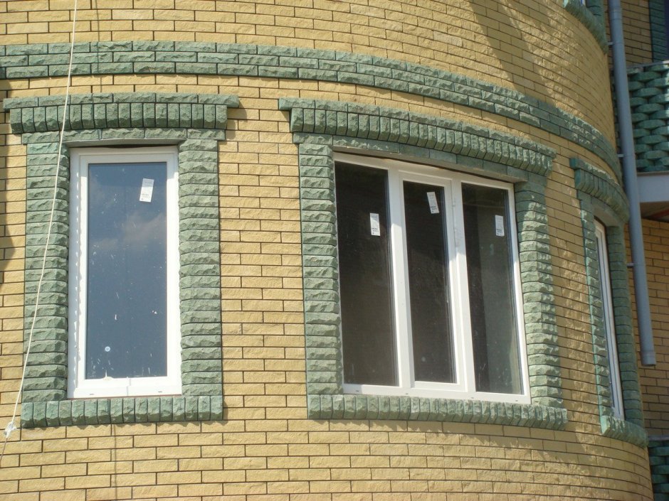 Лепнина на фасад дома из полиуретана