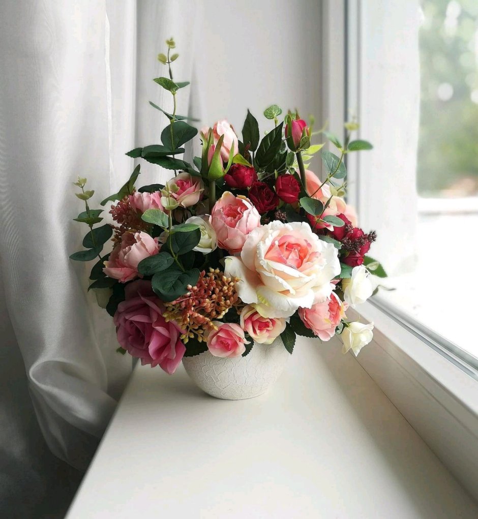 Букет роз на окне (45 фото)