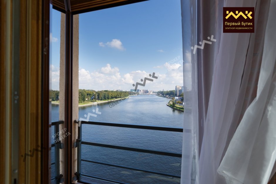 Крестовский остров Санкт-Петербург квартиры вид из окна