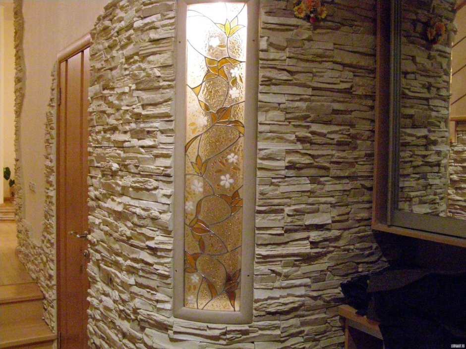 Отделка дверного проема декоративным камнем