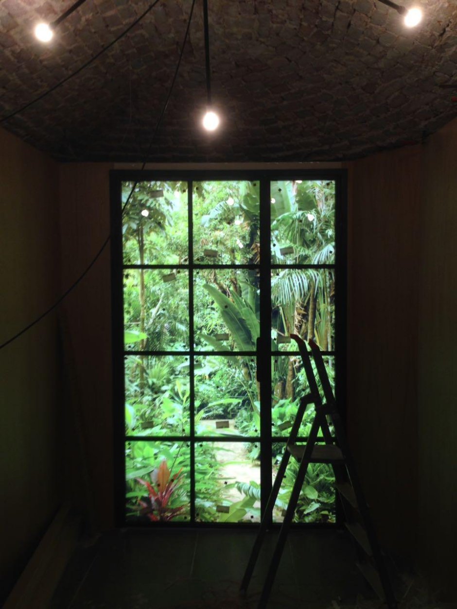 Фальш окно с подсветкой в интерьере (44 фото)