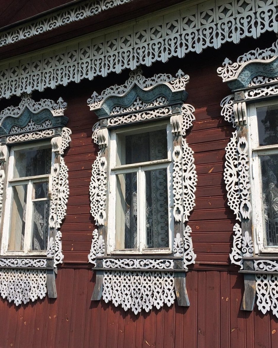 Современные резные наличники