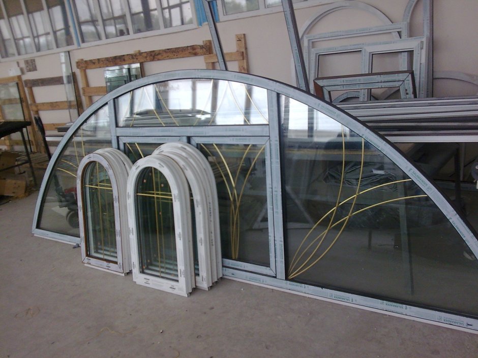Арочные окна из алюминиевого профиля (54 фото)