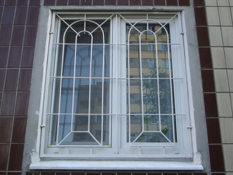 Балконная дверь со шпросами