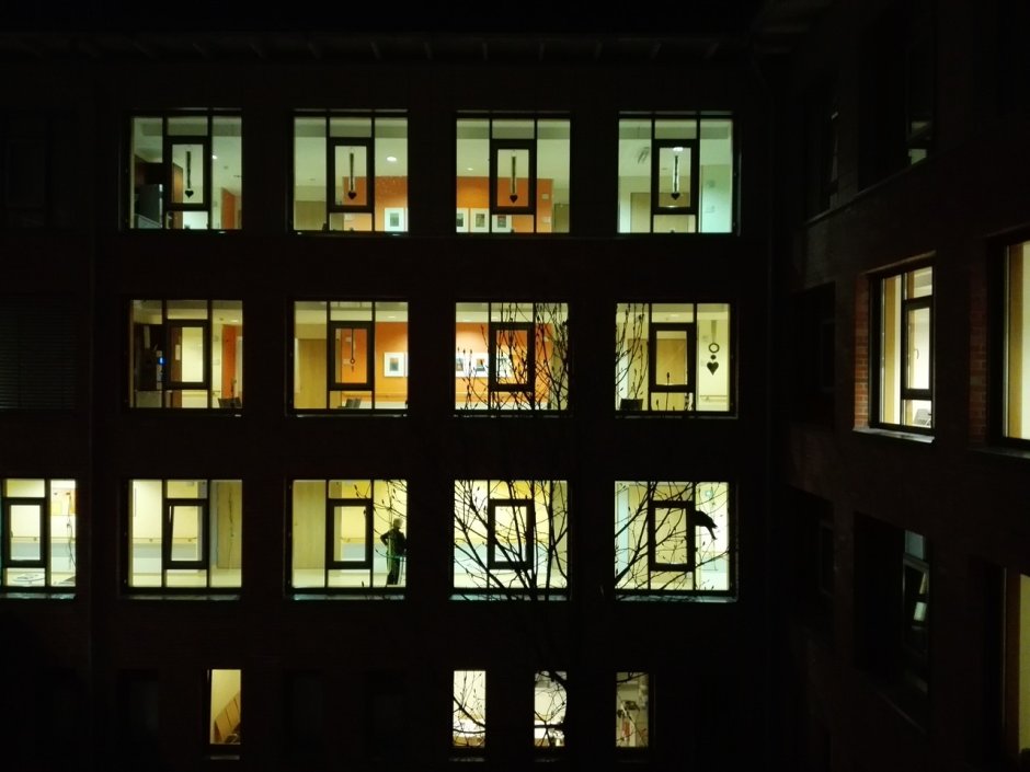 Свет в окнах многоэтажек